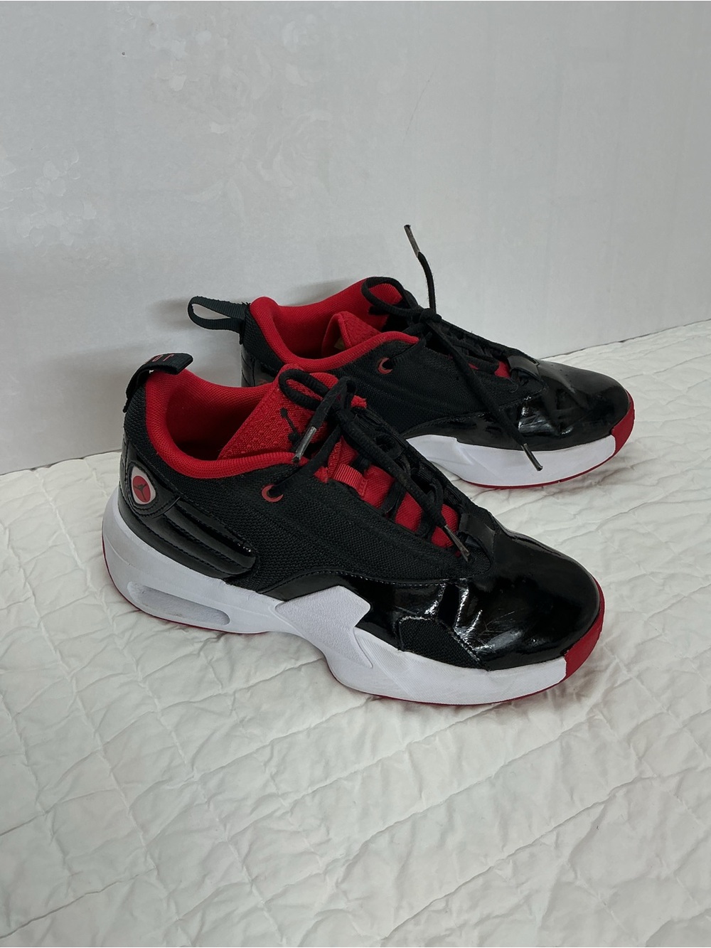 Jordan Kids Black and Red Low-Top Sneakers